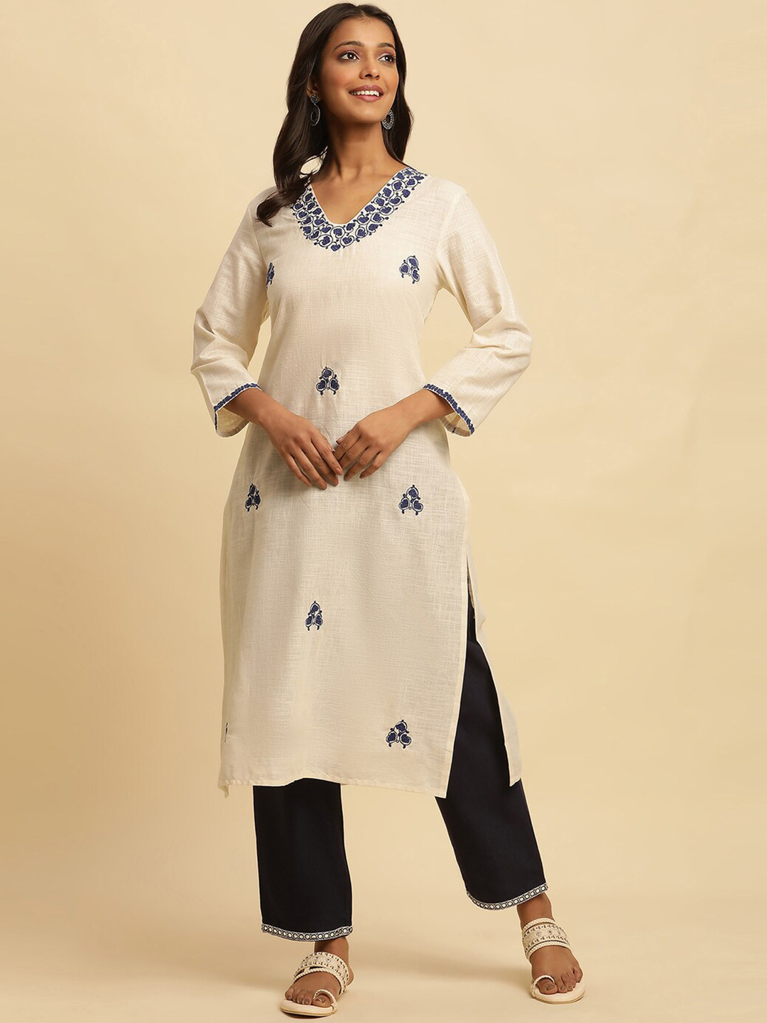 

W Ethnic Motifs Embroidered V-Neck Pure Cotton Straight Kurta, Off white