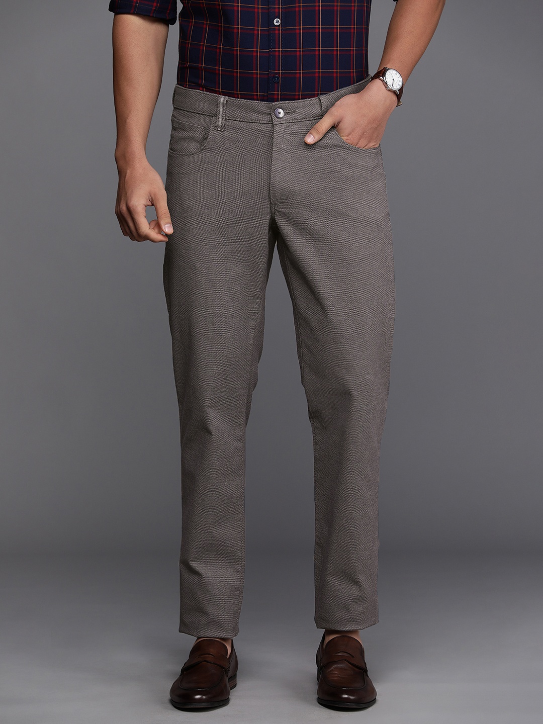 

Louis Philippe Sport Men Textured Tapered Fit Low-Rise Chinos, Charcoal