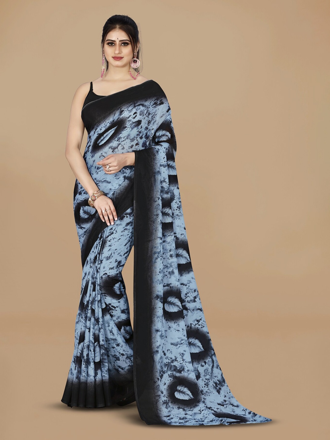 

ANAND SAREES Abstract Printed Saree, Black