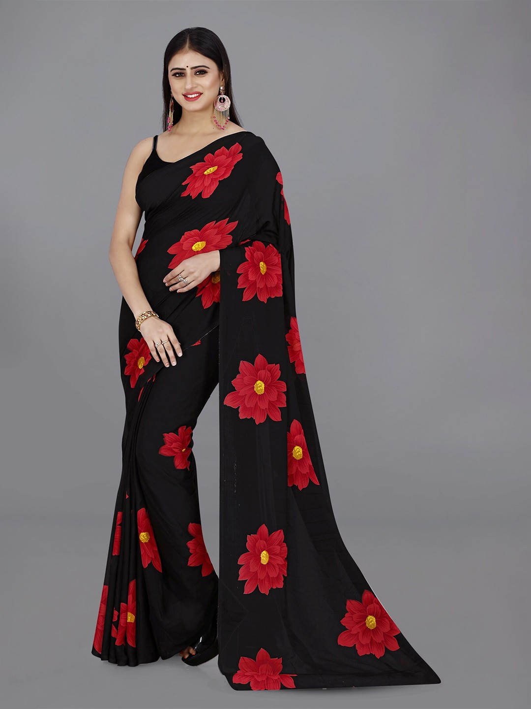

ANAND SAREES Floral Printed Saree, Black