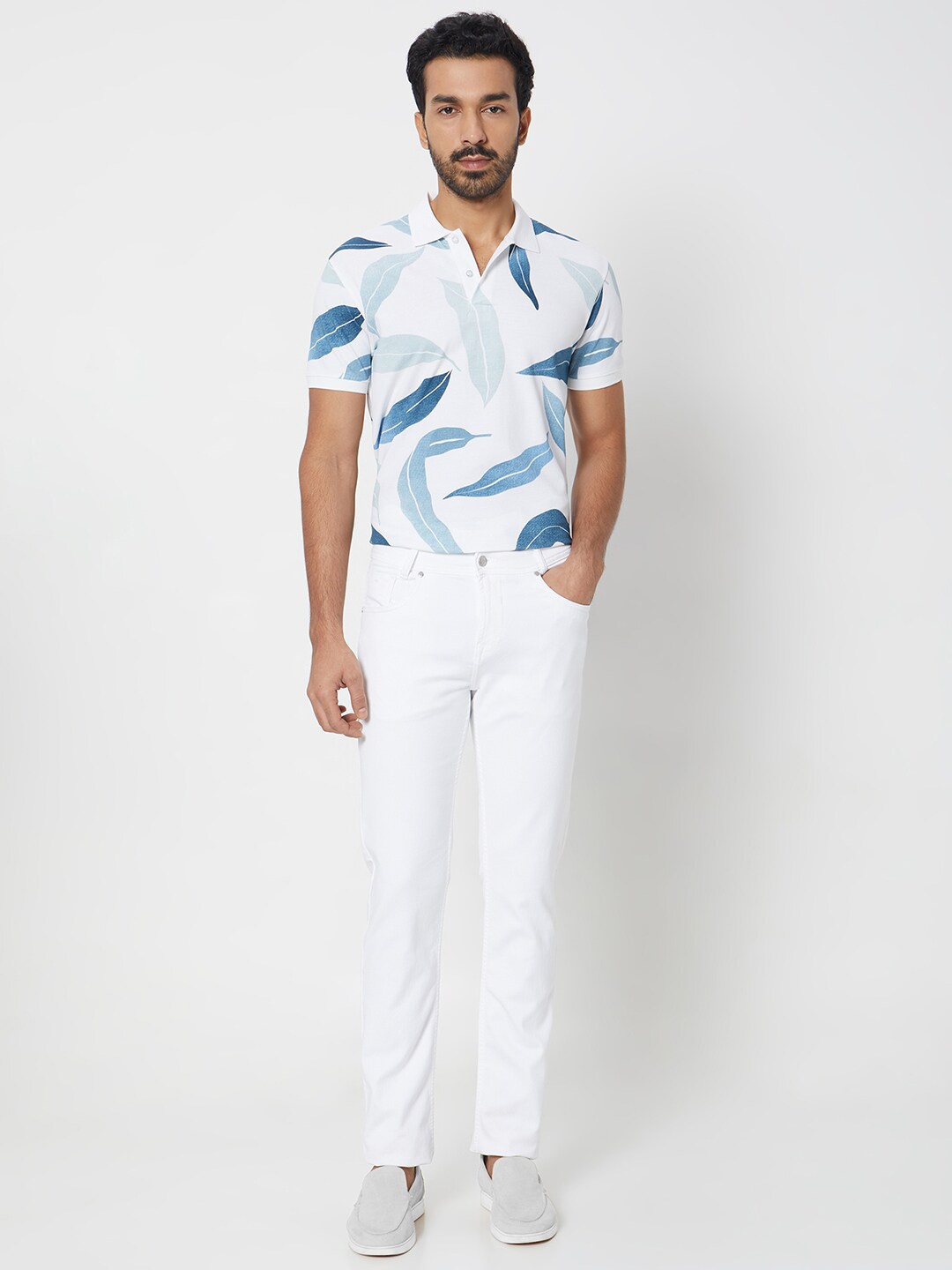 

Mufti Abstract Printed Polo Collar Slim Fit Cotton T-shirt, Off white