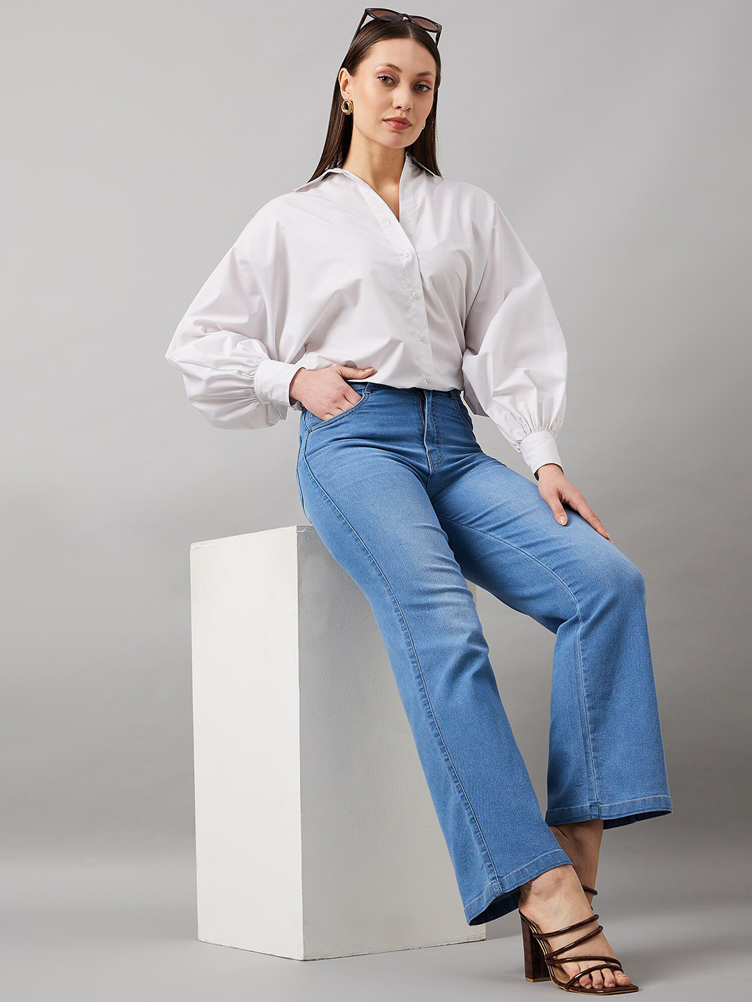 

The Roadster Lifestyle Co. Women Wide Leg No Fade Stretchable Jeans, Blue