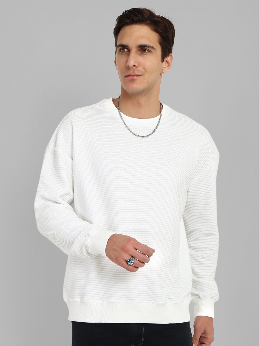 

TOMHIDDLE Self Design Drop Shoulder Sleeves Oversized Pullover Sweatshirt, White