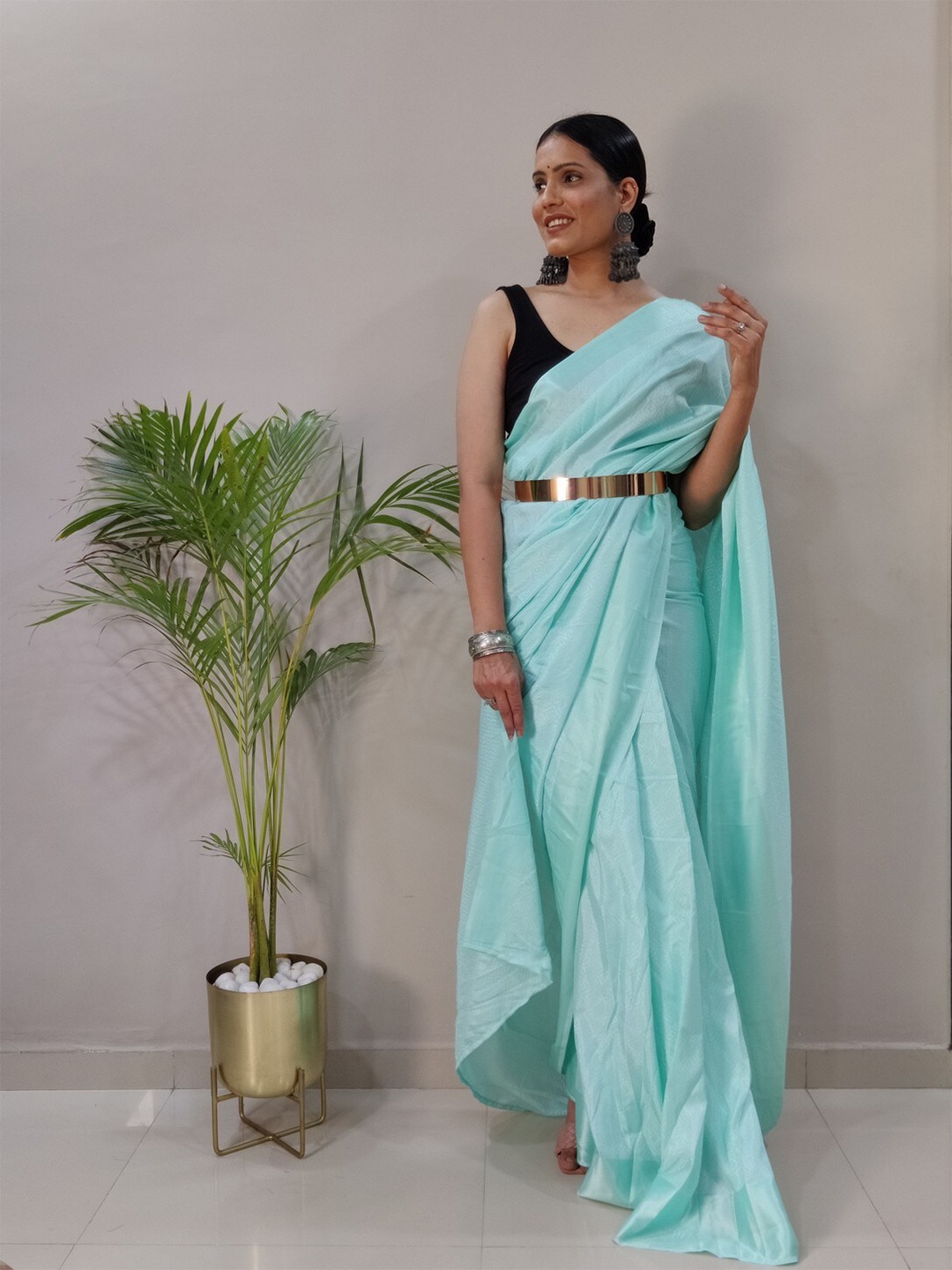 

Reeta Fashion Ready to wear Saree, Blue