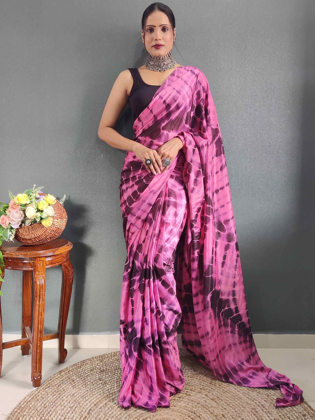 

Reeta Fashion Ready to wear Tie and Dye Saree, Peach