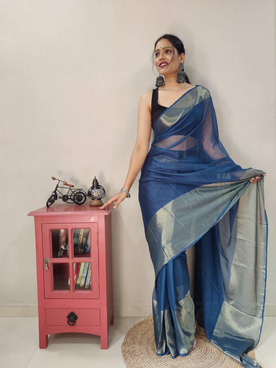 

Reeta Fashion Zari Pure Georgette Saree, Teal