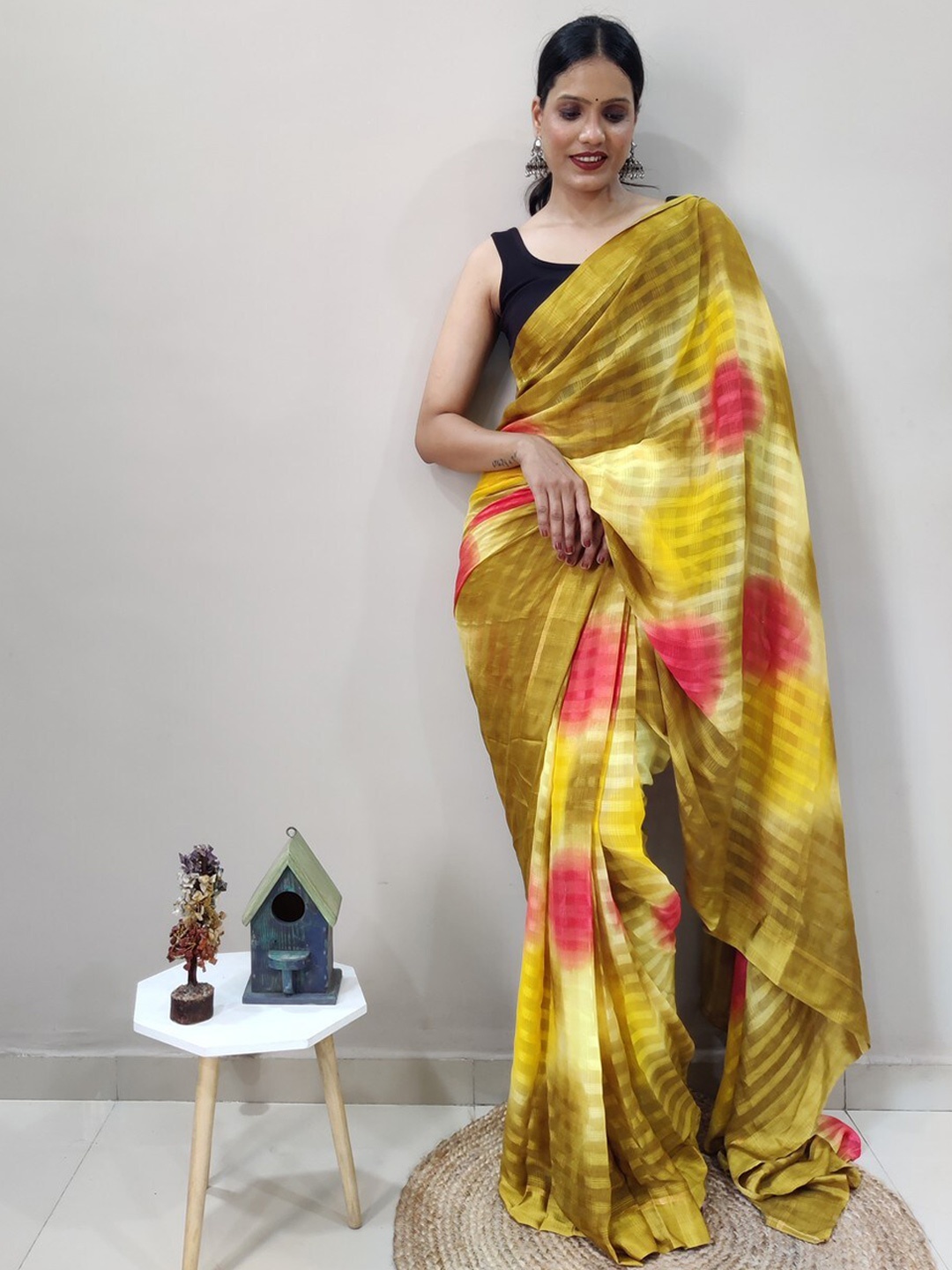 

Reeta Fashion Ready to wear Striped Pure Georgette Saree, Mustard