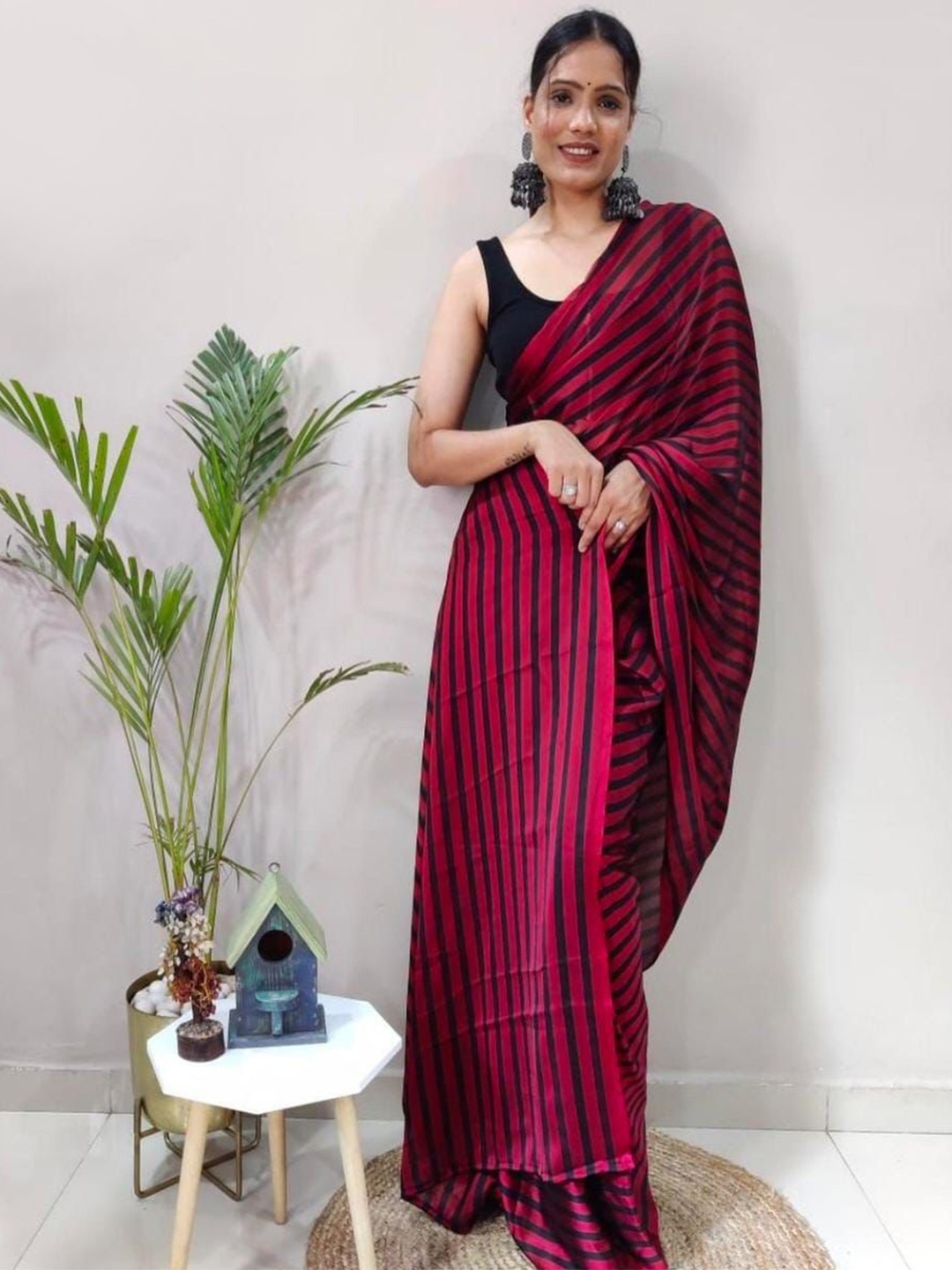 

Reeta Fashion Ready to wear Striped Saree, Maroon