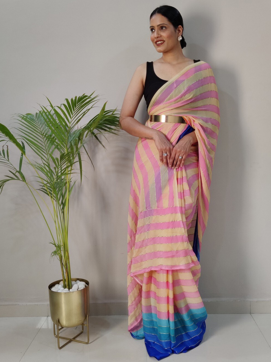 

Reeta Fashion Striped Ready to wear Saree, Pink