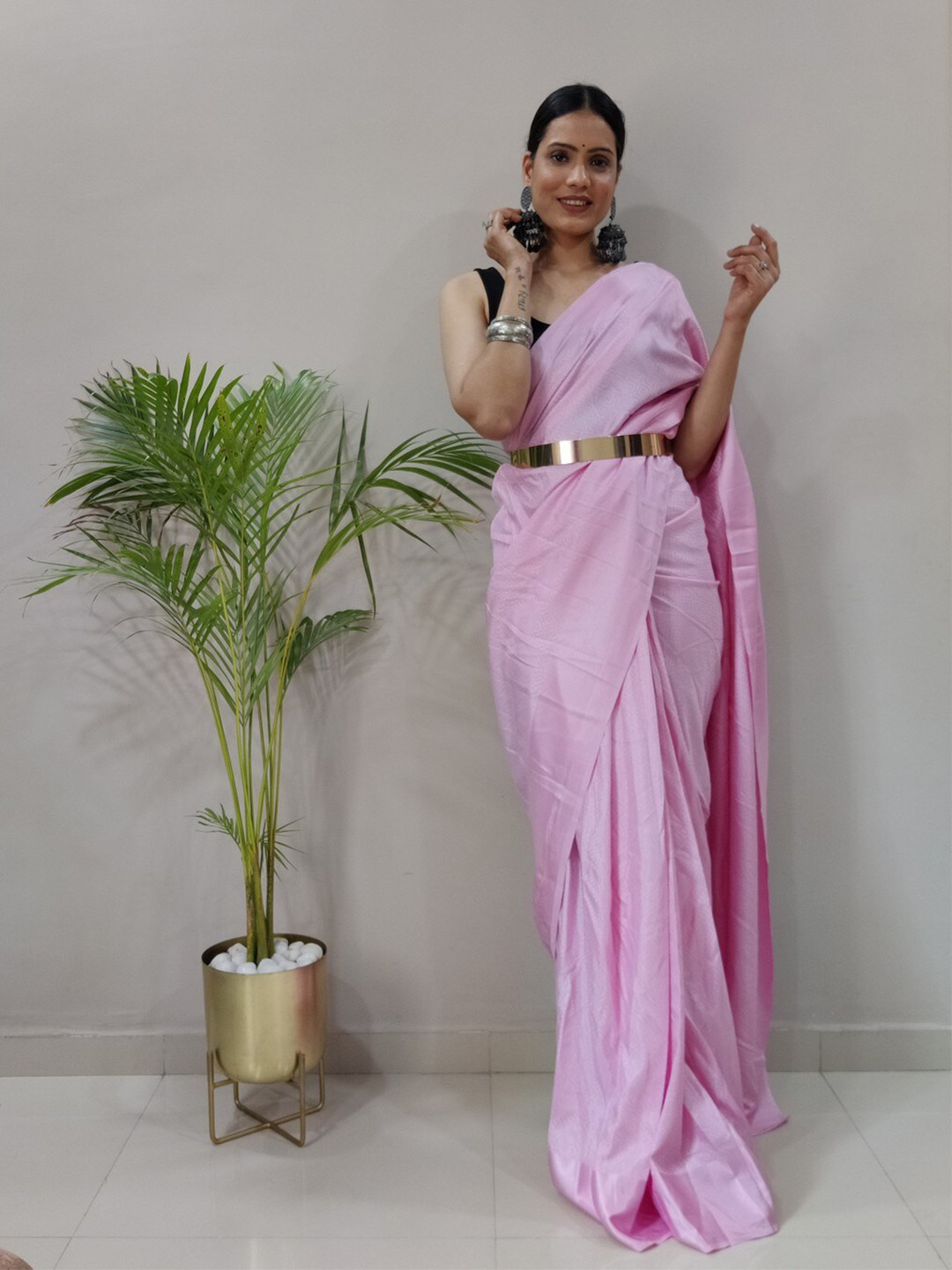 

Reeta Fashion Ready to Wear Saree, Pink