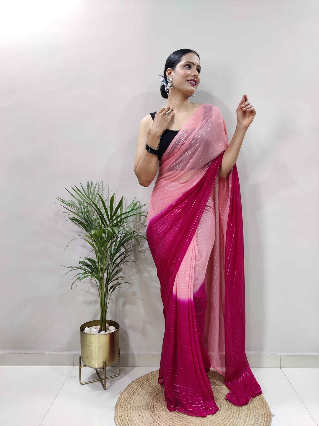 

Reeta Fashion Ombre Zari Saree, Pink