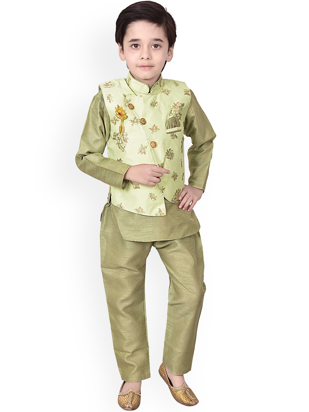 

BAESD Boys Regular Thread Work Kurta with Pyjamas, Green