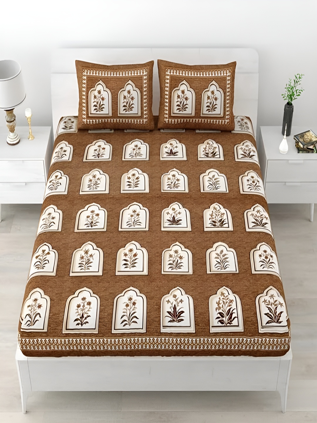

Runjhun Brown & White Ethnic Motifs 144 TC Queen Bedsheet with 2 Pillow Covers