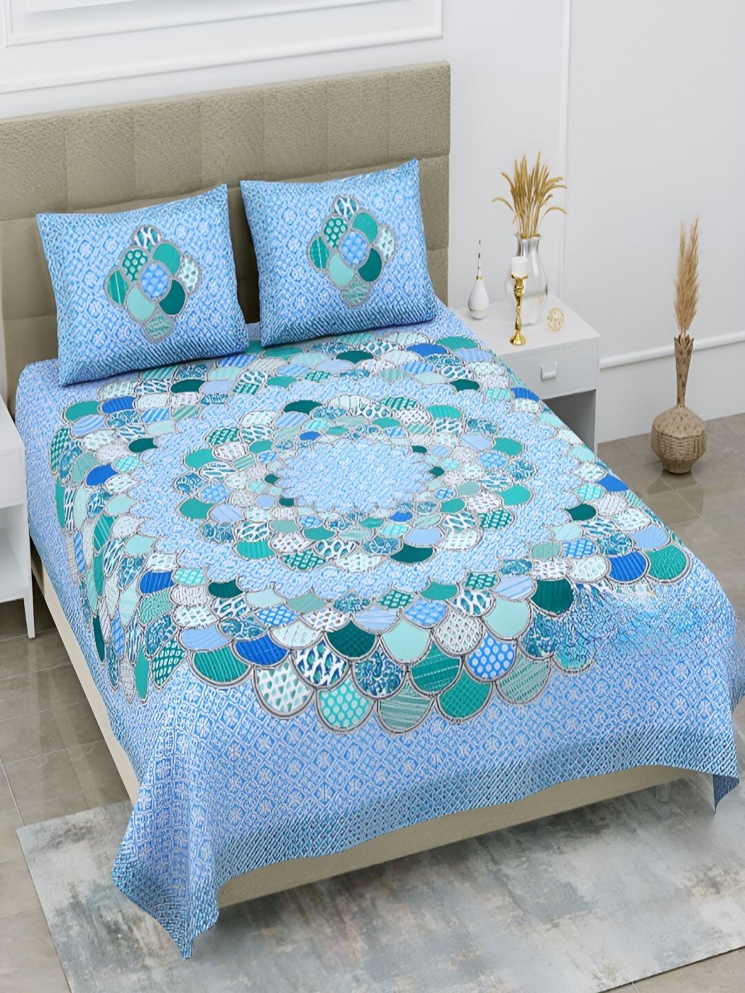 

Runjhun Blue & Green Floral Cotton 144 TC Queen Bedsheet with 2 Pillow Covers