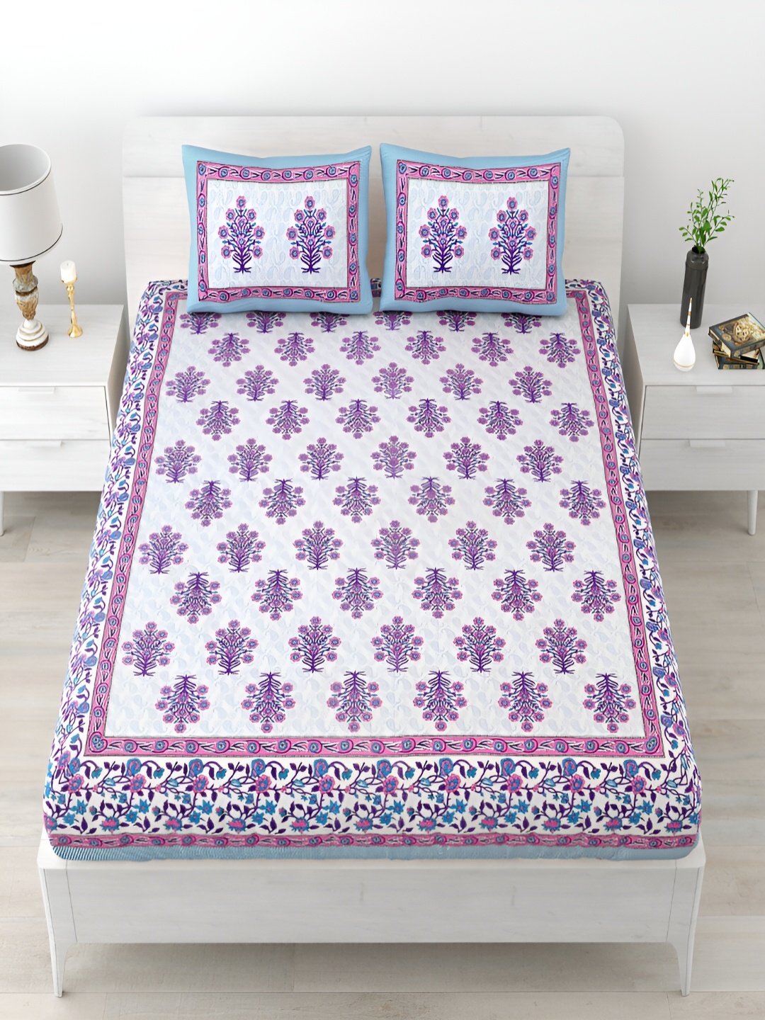 

Runjhun Purple & White Floral Printed 240 TC Pure Cotton King Bedsheet & 2 Pillow Covers