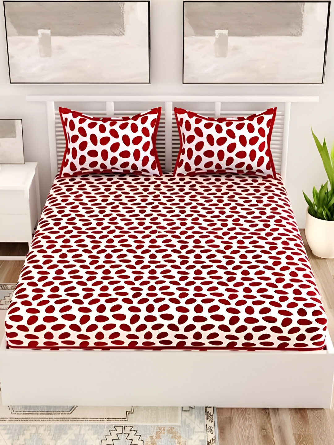 

Runjhun Red & White Geometric Printed 144 TC Pure Cotton Queen Bedsheet & 2 Pillow Covers