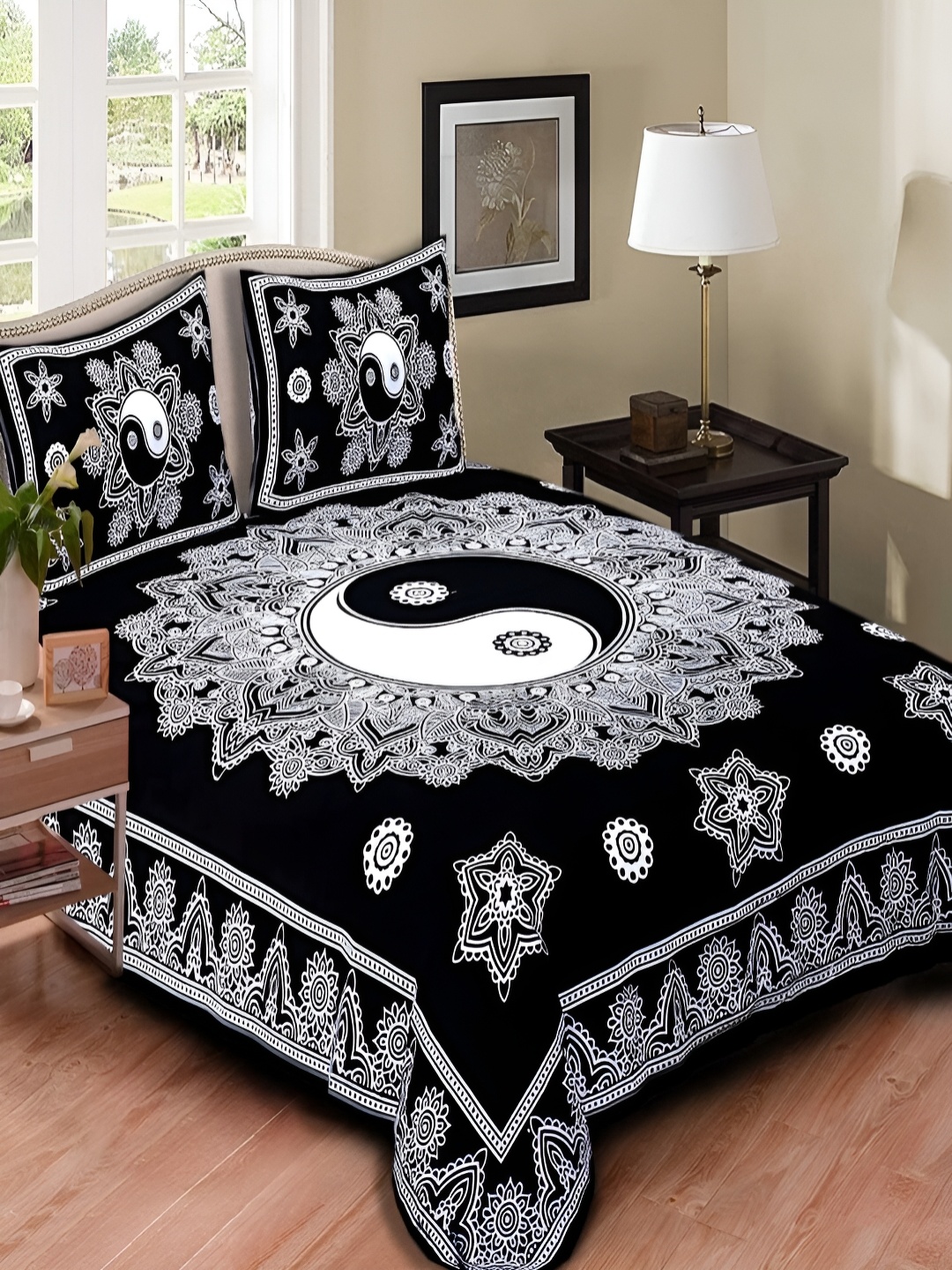 

Runjhun Black Ethnic Motifs Printed 144 TC Pure Cotton Queen Bedsheet & 2 Pillow Covers
