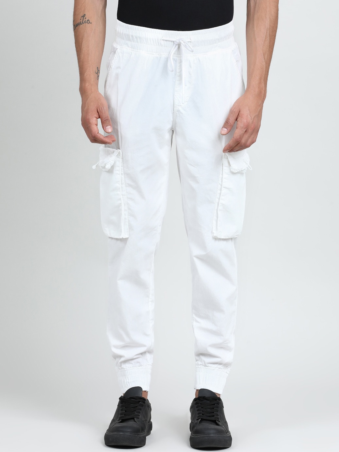 

The Roadster Lifestyle Co. Men Pure Cotton Cargo Joggers, White