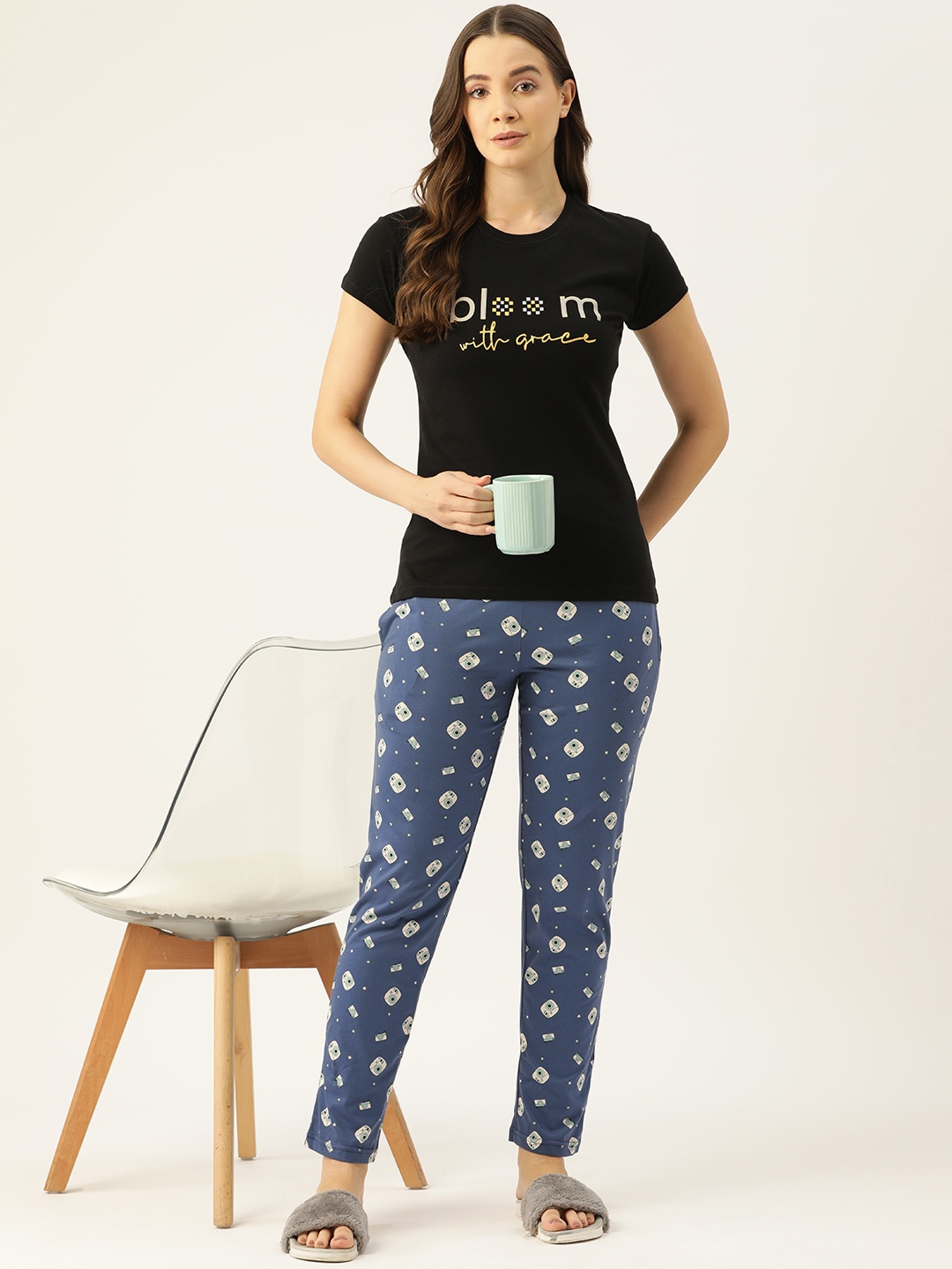 

ETC Women Typography Printed Night suit, Black