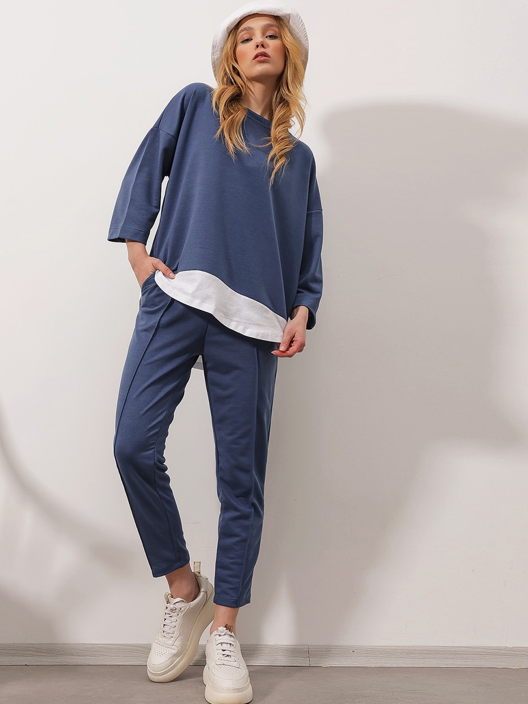 

Trend Alacati stili Pure Cotton Top & Trousers Co-Ord, Blue