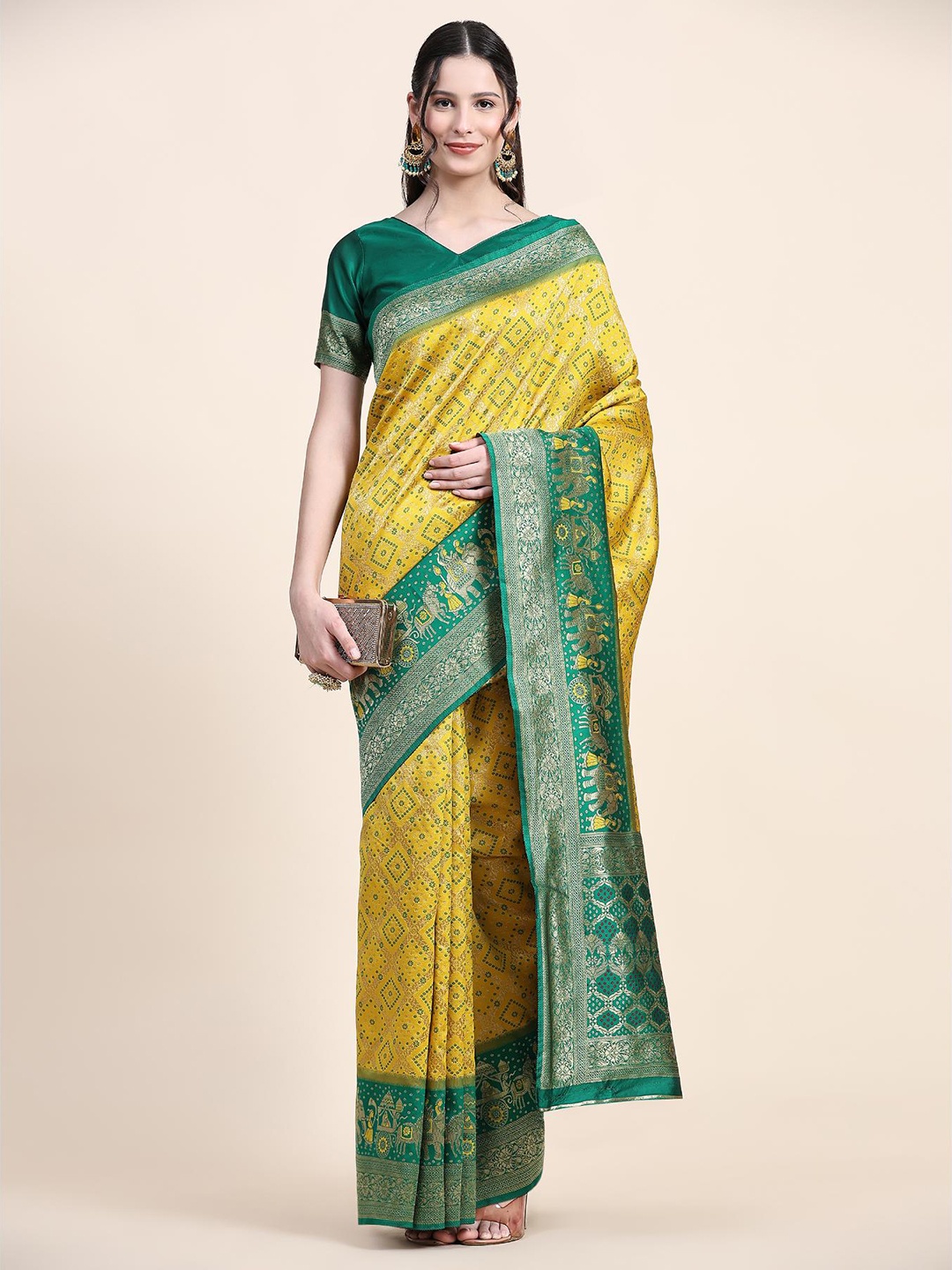 

Fospy Ethnic Motifs Zari Pure Silk Banarasi Saree, Yellow
