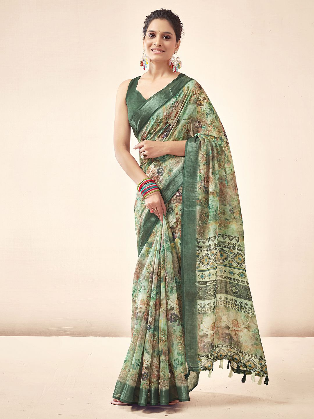 

KALINI Floral Printed Zari Sungudi Saree, Green