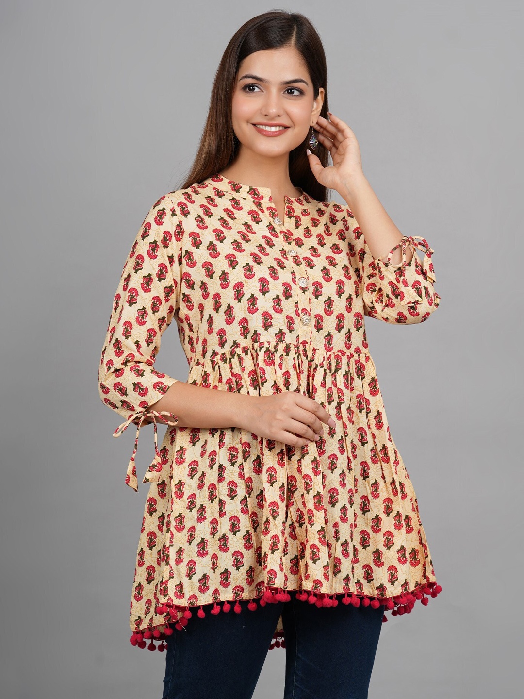 

VYKOO Floral Printed Mandarin Collar A-line Kurti, Red