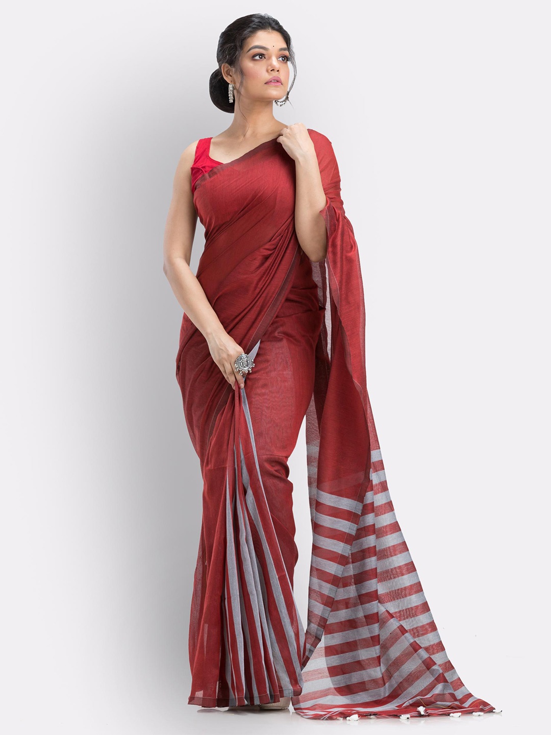 

Angoshobha Striped Pure Cotton Saree, Red