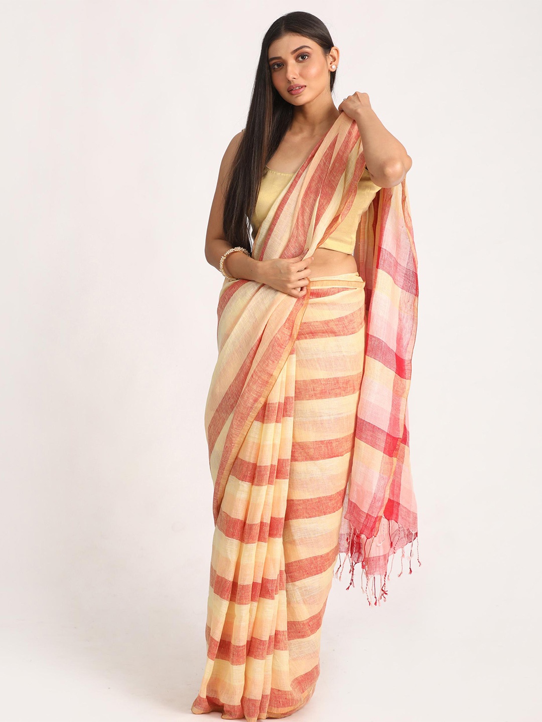 

Angoshobha Striped Pure Linen Saree, Yellow