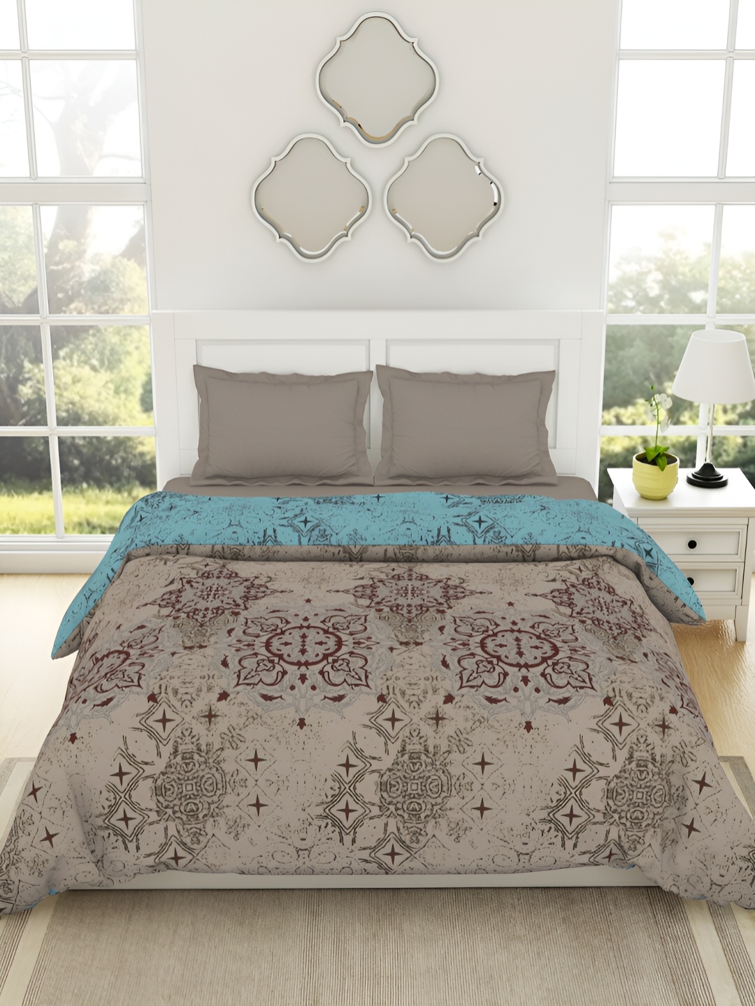 

SPACES Patterna Grey & Blue Printed Pure Cotton AC Room 150 GSM Double Bed Quilt