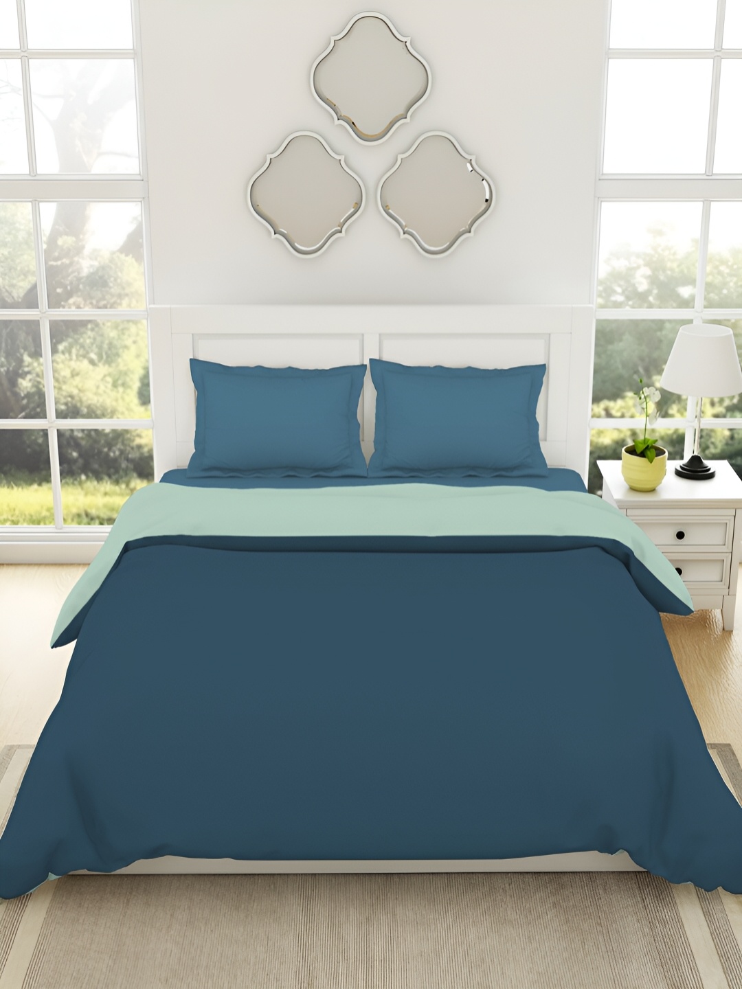 

SPACES Everyday Essentials Navy Blue & Green Pure Cotton AC Room 150 GSM Double Bed Quilt