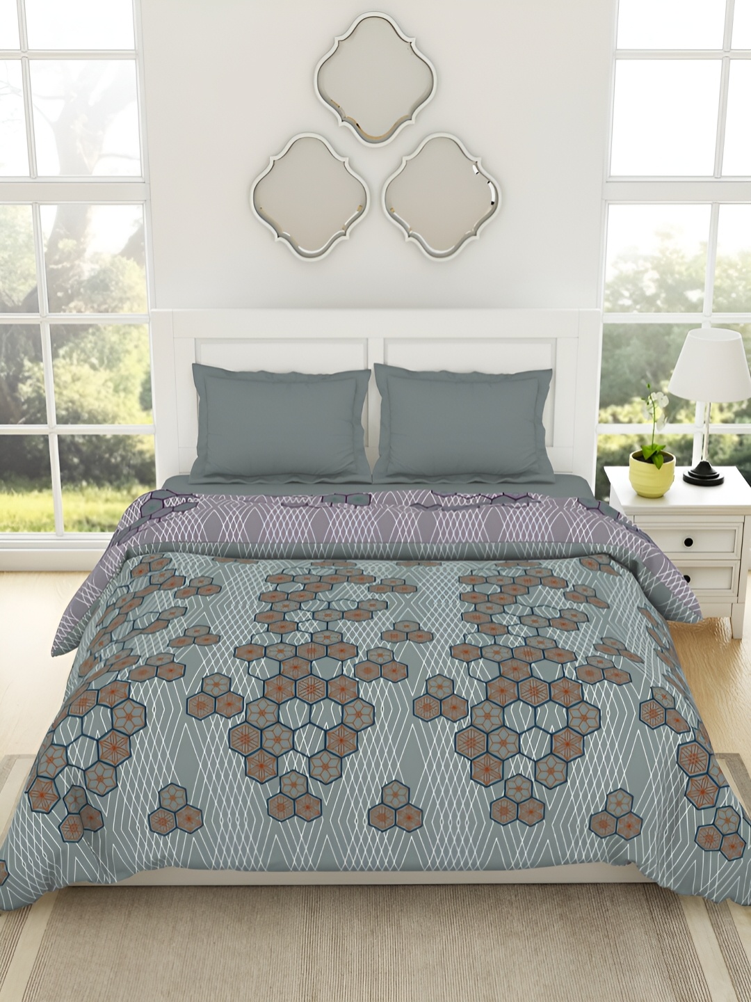 

SPACES Patterna Grey & Brown Geometric Printed Cotton AC Room 150 GSM Double Bed Quilt