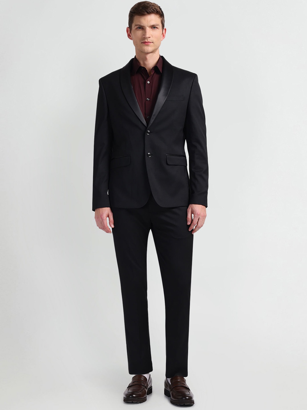 

Arrow Single-Breasted Blazer & Trouser Two Piece Formal Suit, Black