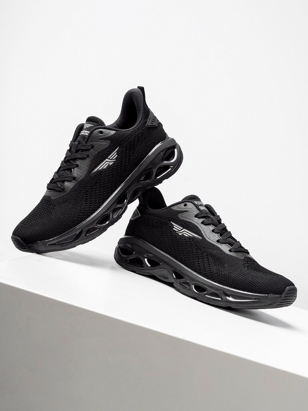 

Red Tape Men Mesh Walking Shoes, Black