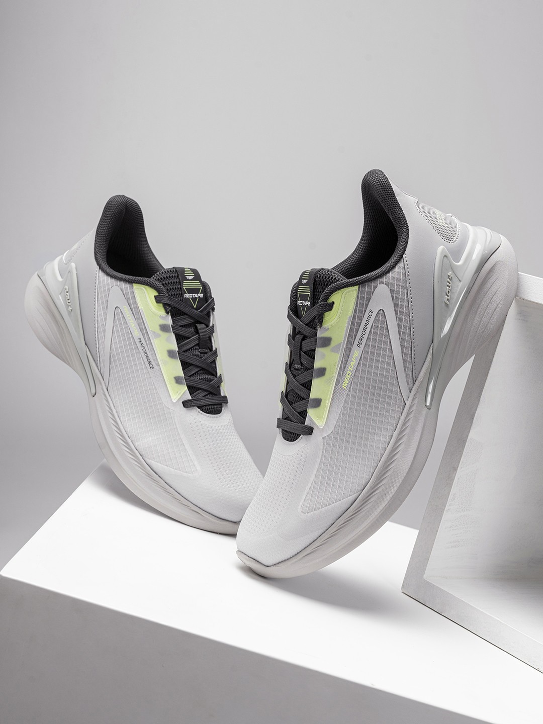 

Red Tape Drift +Men Mesh Walking Shoes, Grey