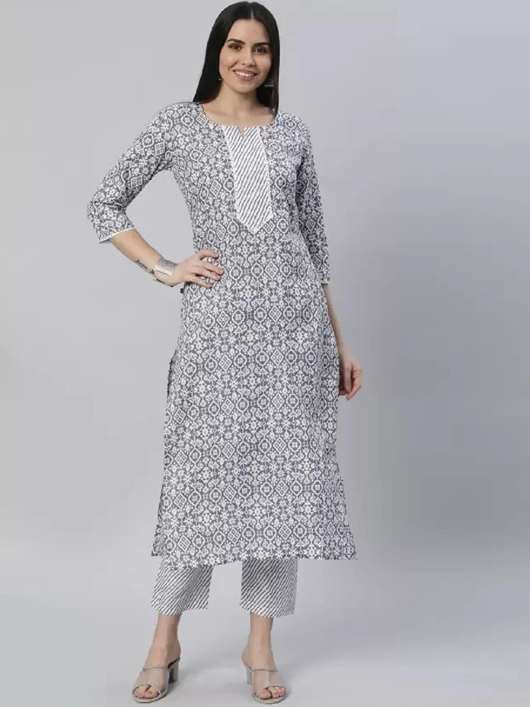 

BAESD Ethnic Motifs Printed Regular Kurta With Trousers, Grey