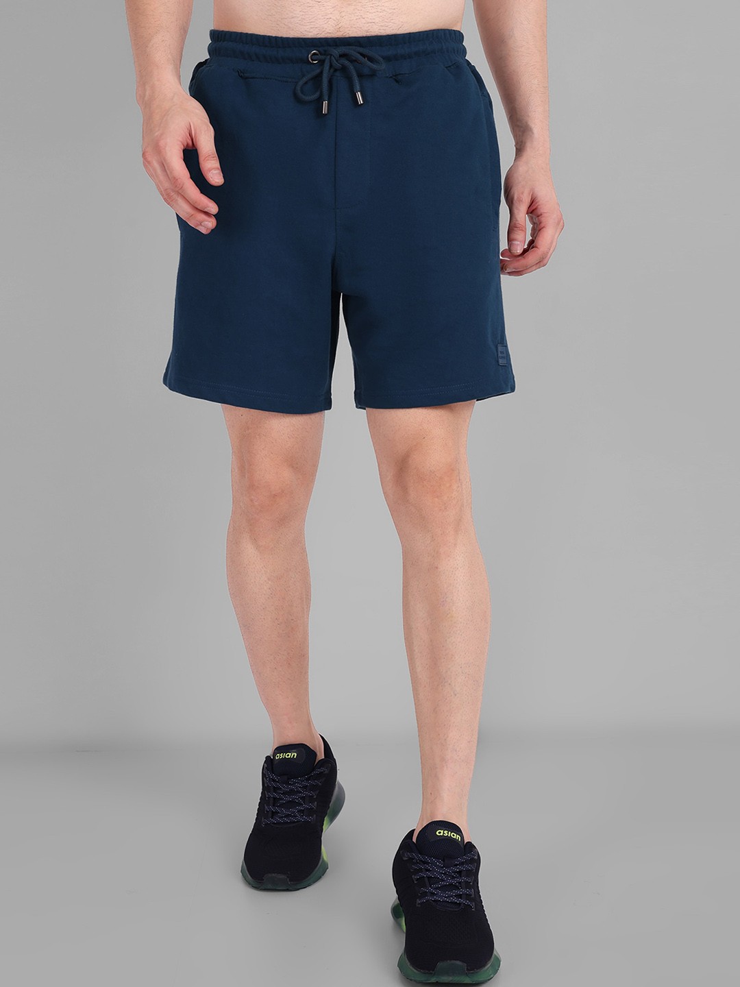 

TOMHIDDLE Men Mid-Rise Sports Shorts, Blue