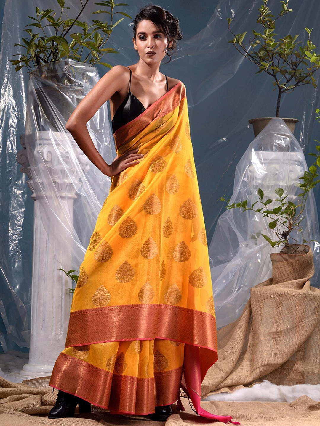 

BANARASI PATOLA Ethnic Motifs Woven Design Zari Banarasi Saree, Yellow