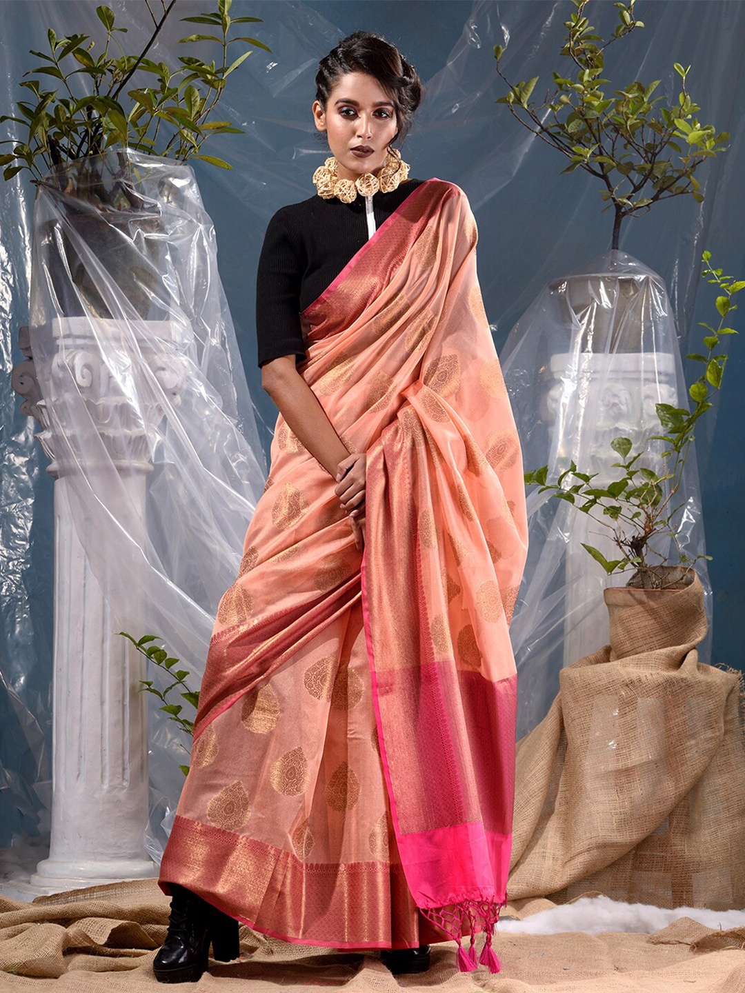 

BANARASI PATOLA Ethnic Motifs Woven Design Zari Banarasi Saree, Pink