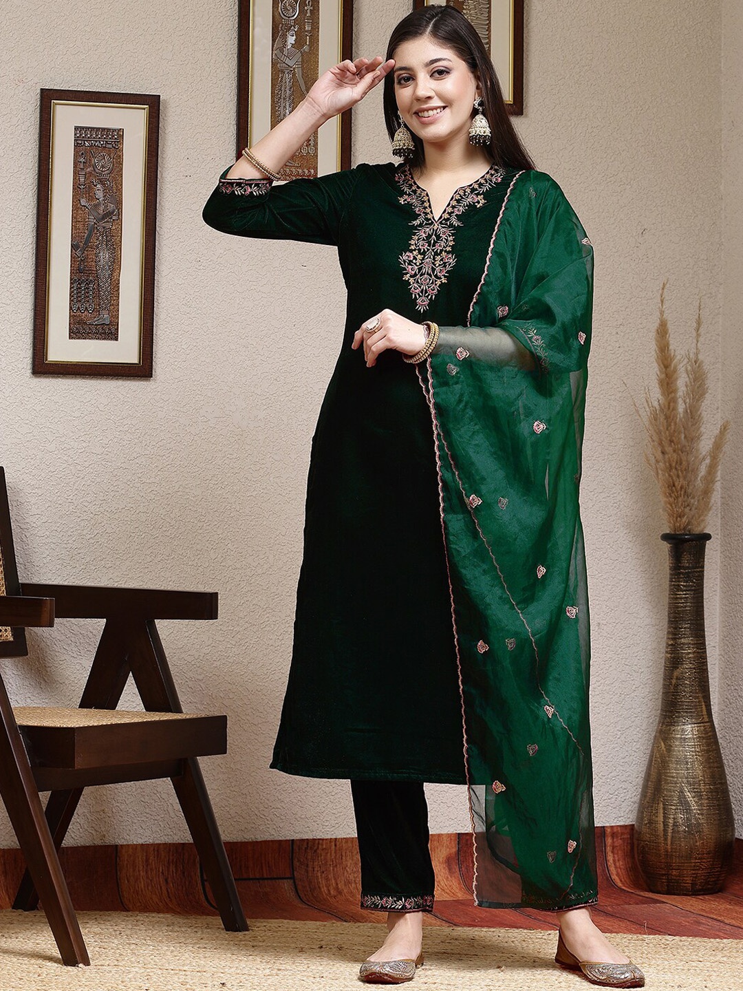 

KALINI Floral Yoke Design Thread Work Velvet Kurta & Trousers With Dupatta, Green