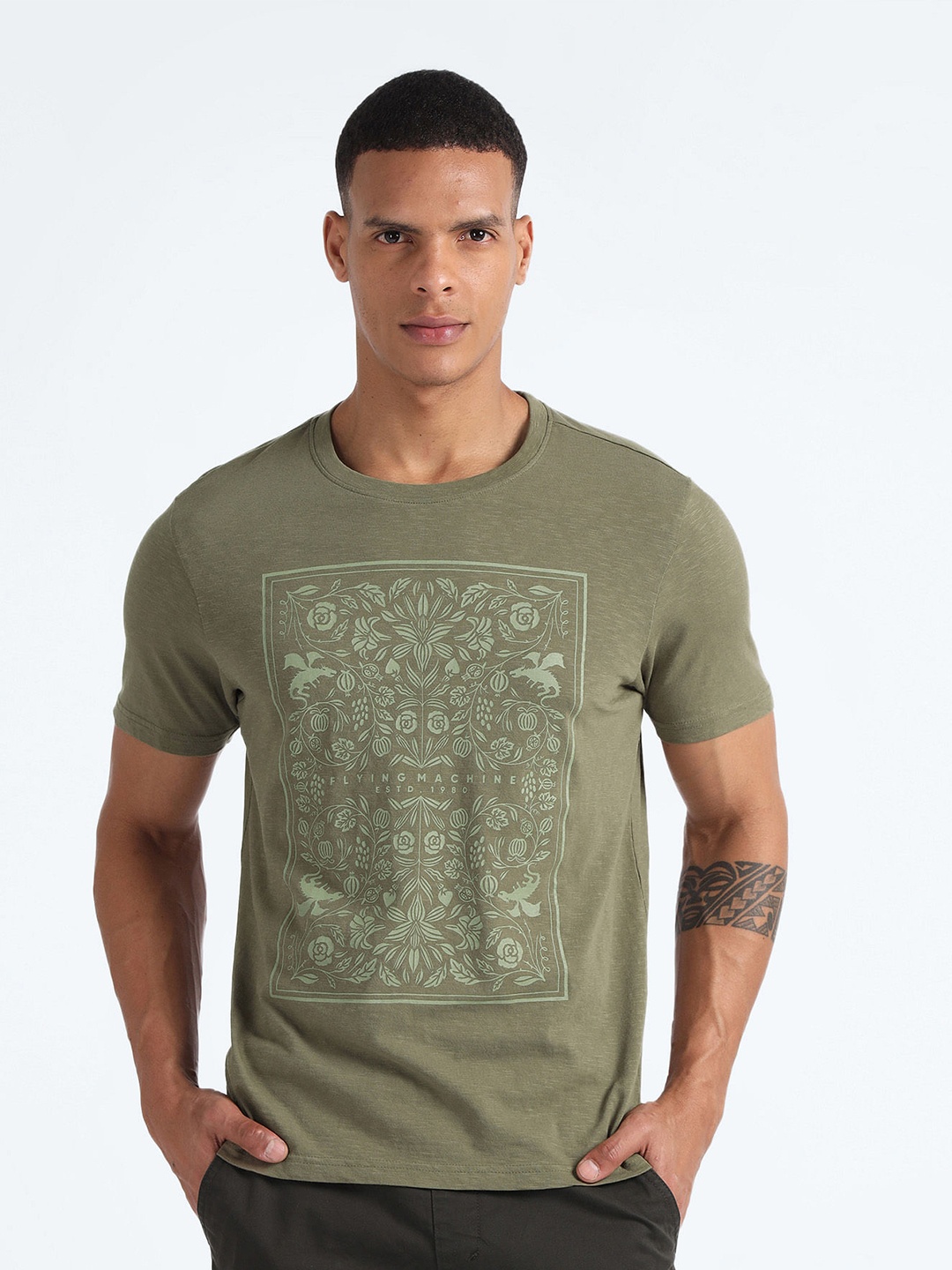 

Flying Machine Floral Printed Cotton Round Neck Pockets Casual T-shirt, Green