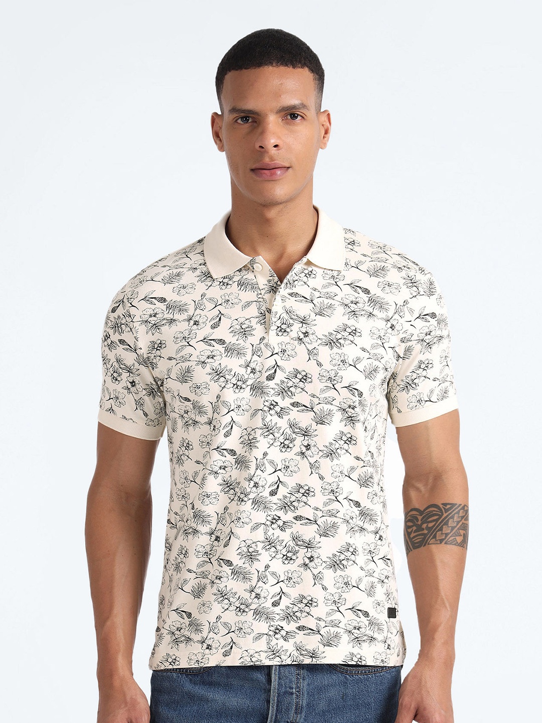 

Flying Machine Floral Printed Cotton Polo Collar Short Sleeves Pockets Casual T-shirt, White