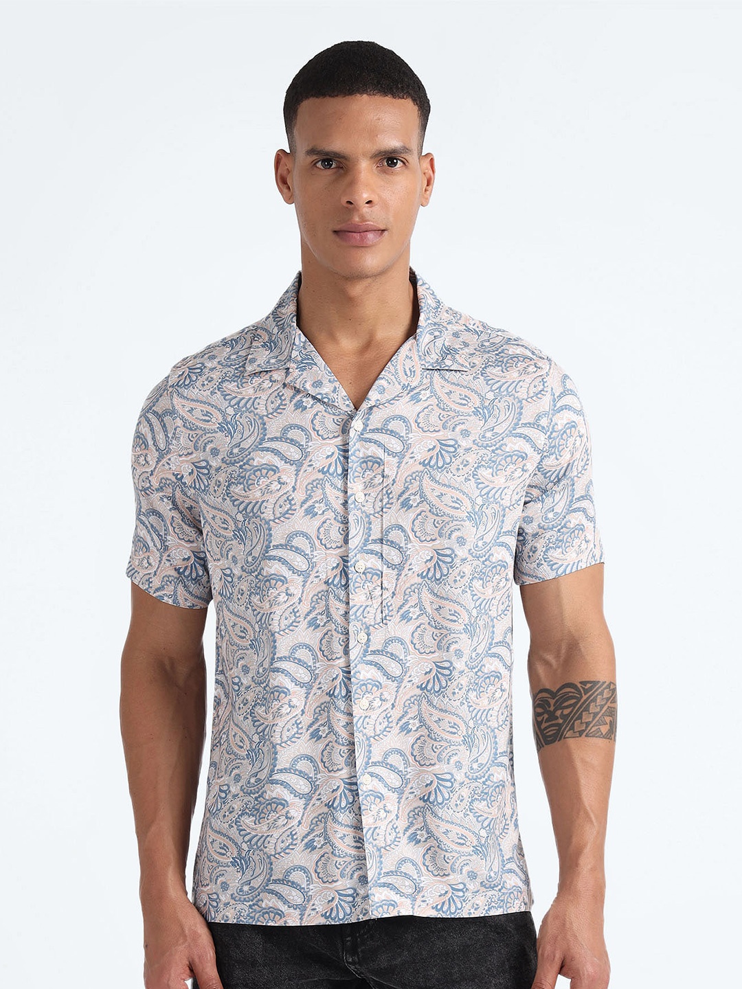 

Flying Machine Paisley Printed Casual Shirt, Beige