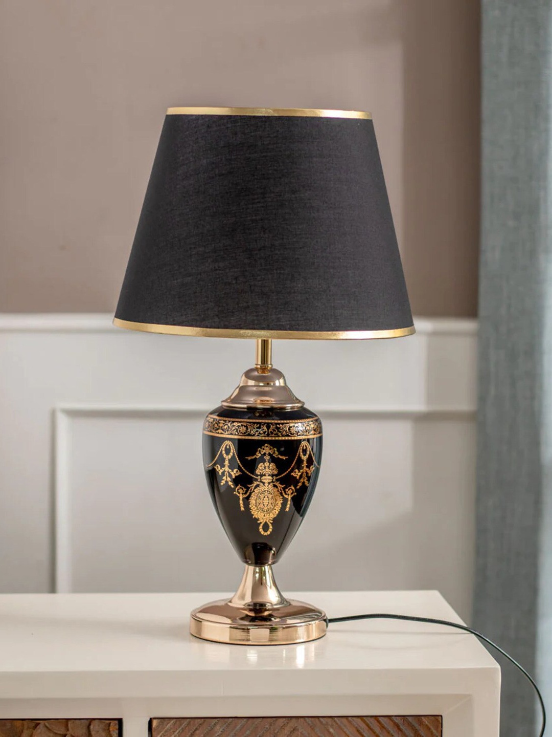 

THEDECORKART Black & Gold Toned Frustum Shaped Metal Table Lamp