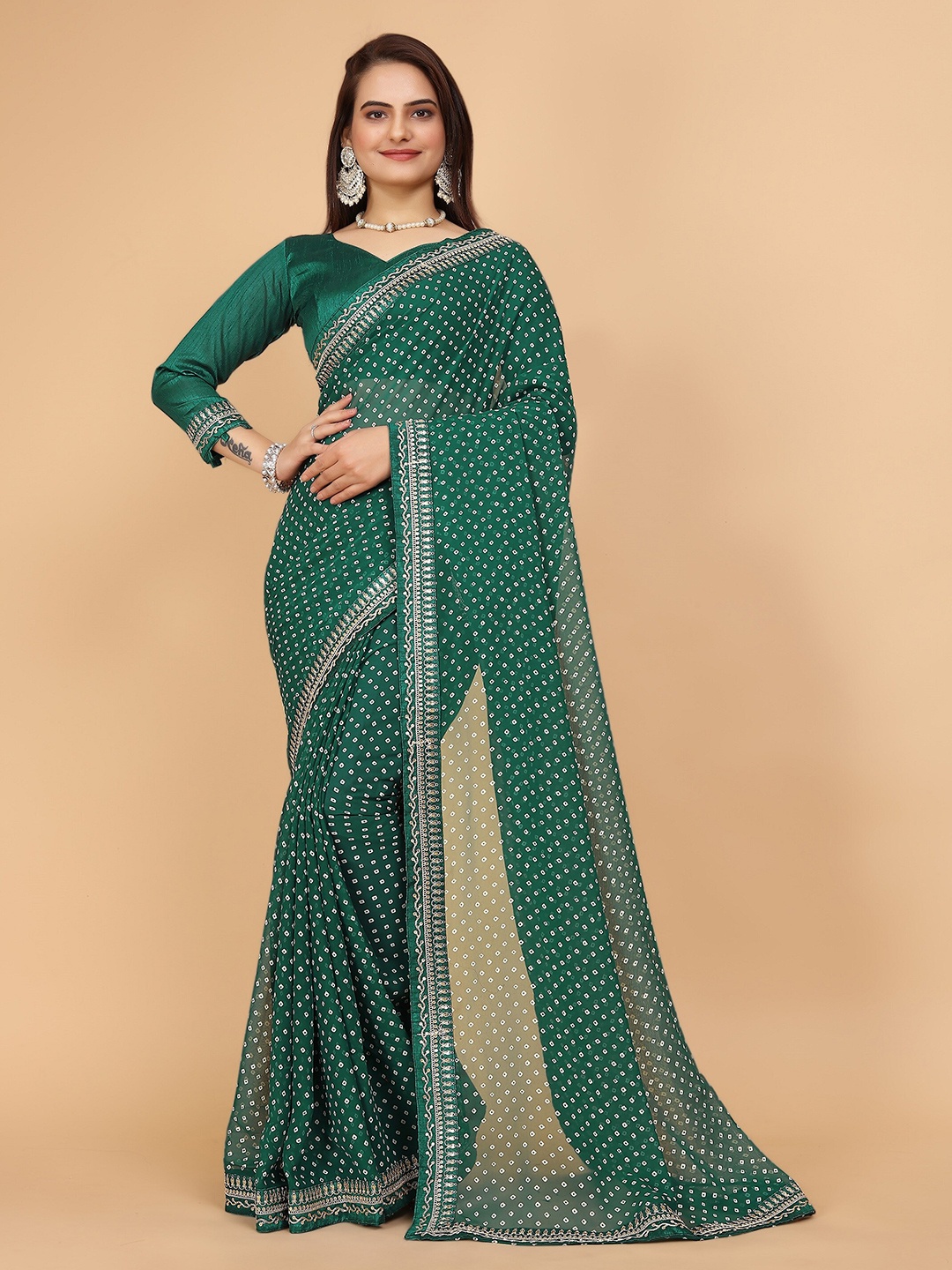 

TEEYA CREATION Polka Dot Embroidered Pure Georgette Saree, Green