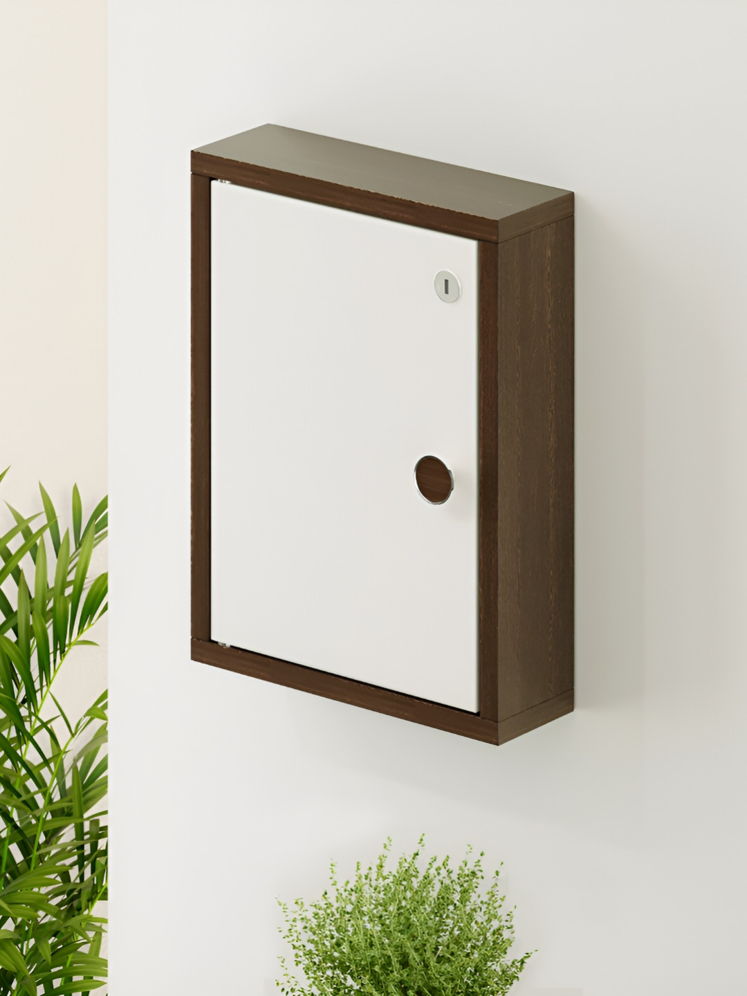 

bluewud Brown & White Wooden Key Holders