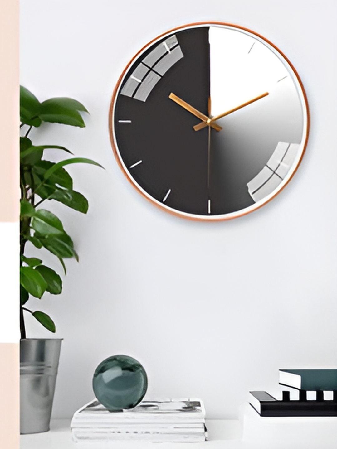 

Star work Black & Grey Contemporary Analogue Wall Clock