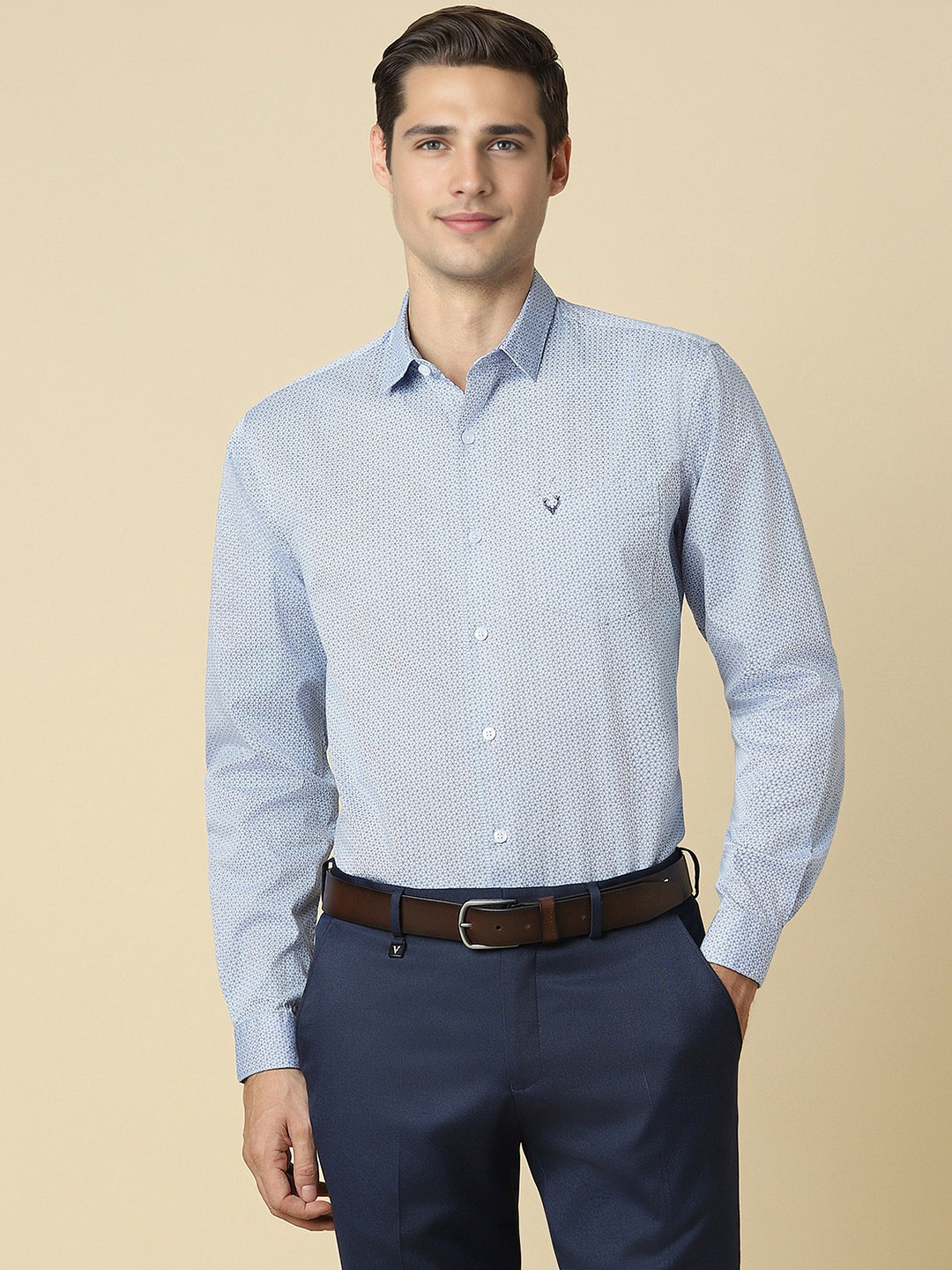 

Allen Solly Slim Fit Micro Ditsy Printed Spread Collar Pure Cotton Formal Shirt, Blue
