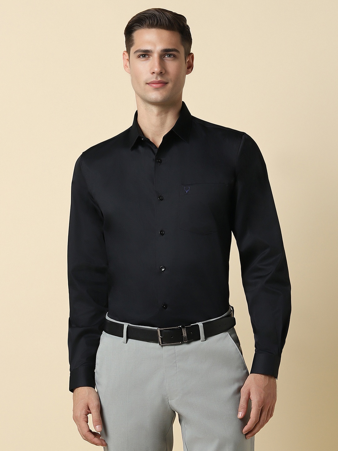 

Allen Solly Men Slim Fit Opaque Formal Shirt, Black