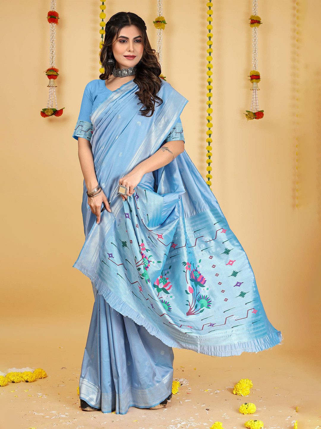 

PATIALAPICKS Woven Design Zari Pure Silk Kanjeevaram Saree, Blue